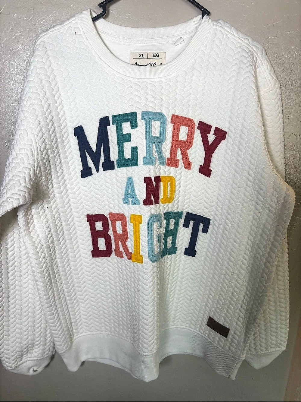 August Bleu Merry and Bright Textured Sweatshirt XL